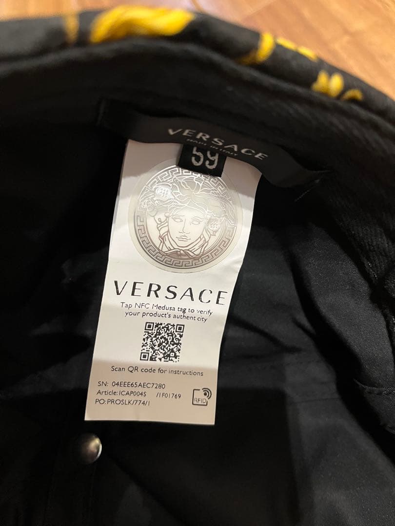 VERSACE ギャップ
