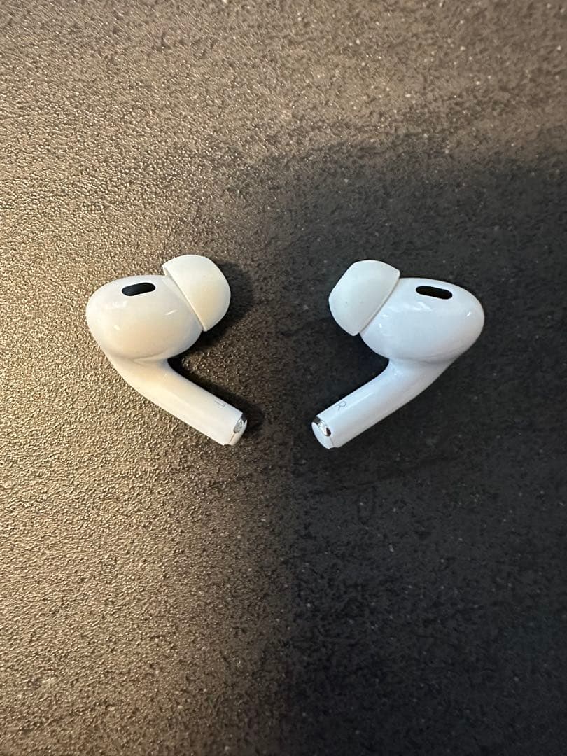 美品 AirPods Pro 第２世代 アップル エアポッズプロ