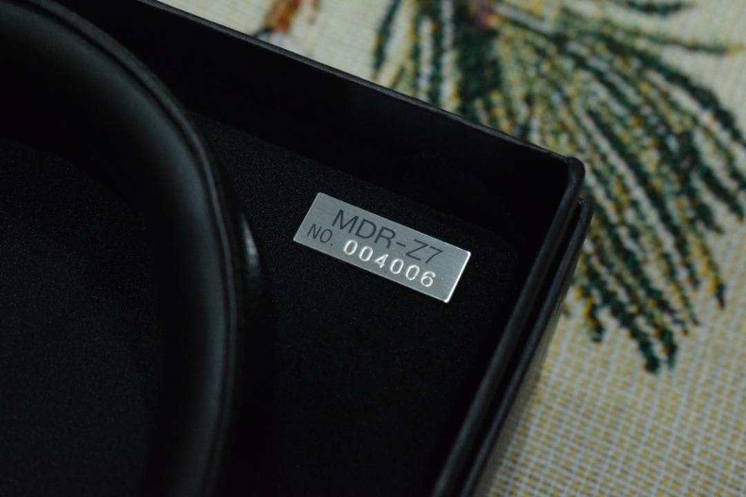 SONY MDR-Z7 ハイレゾ対応ステレオヘッドホン ケーブル・箱付