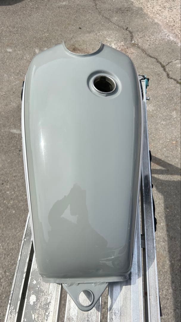 SR400 500バイクタンク グレー/ホワイト yamaha