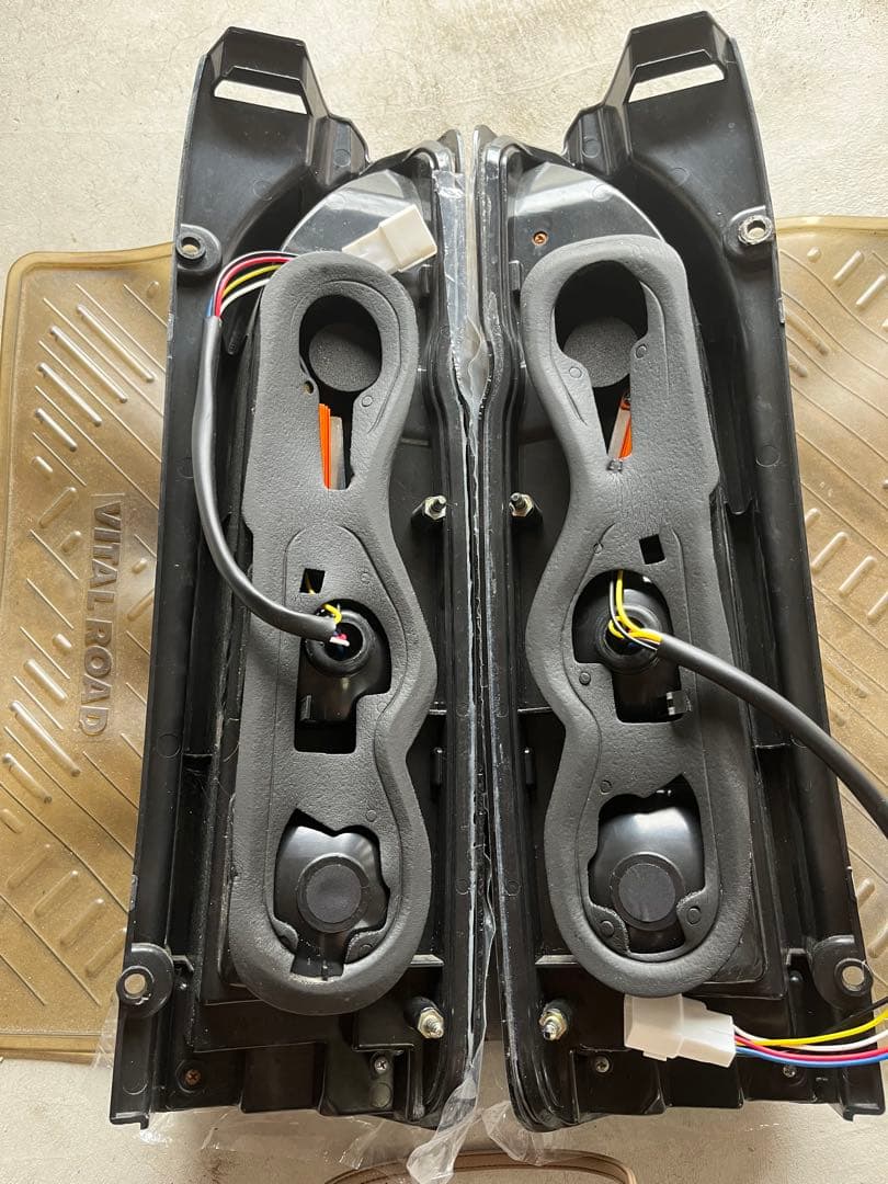 200系 ハイエース テール ランプ