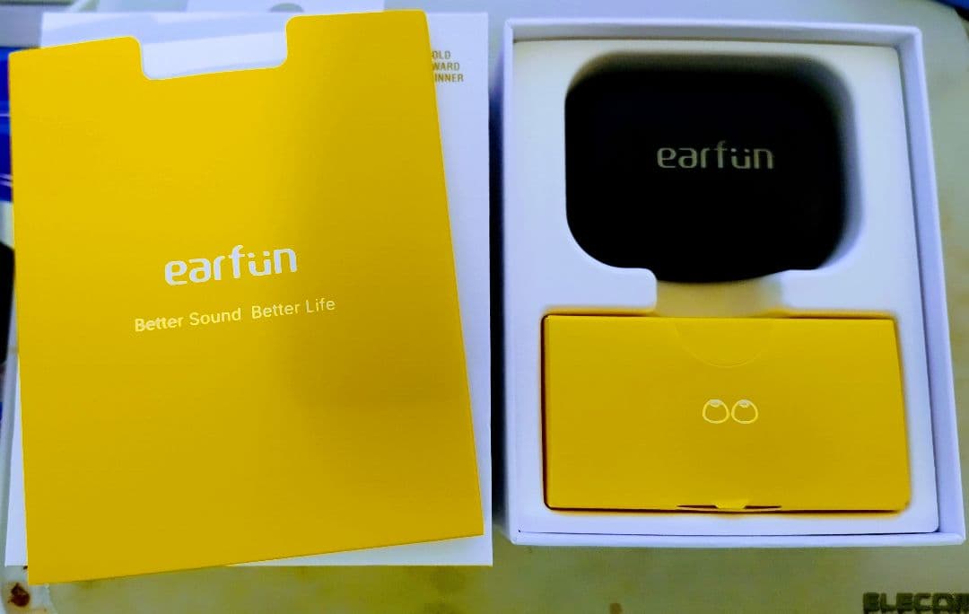 イヤホン EarFun Air Pro 4 + Creative BT-W6