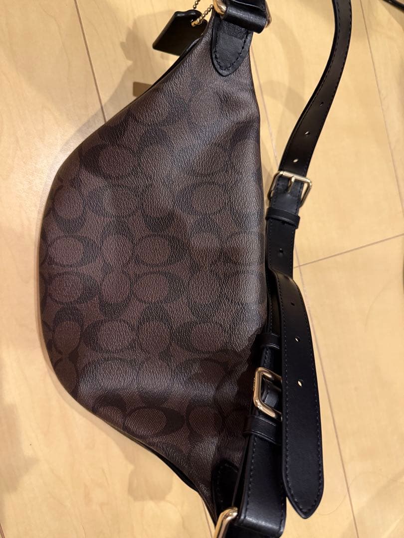 新品未使用 Coach ボディバッグ ウエストポーチ
