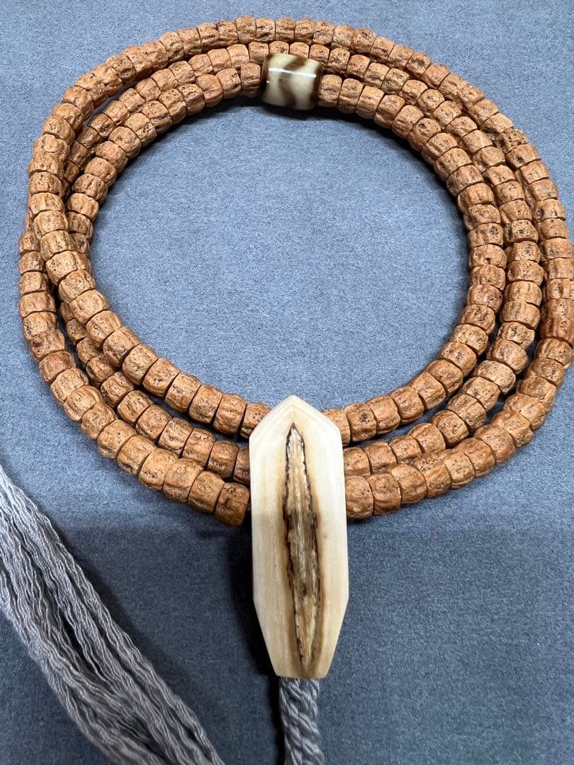 文玩堂：熱振寺百香子錠剤・マンモス牙三通付きアクセサリー・虎牙天珠1日限定割引