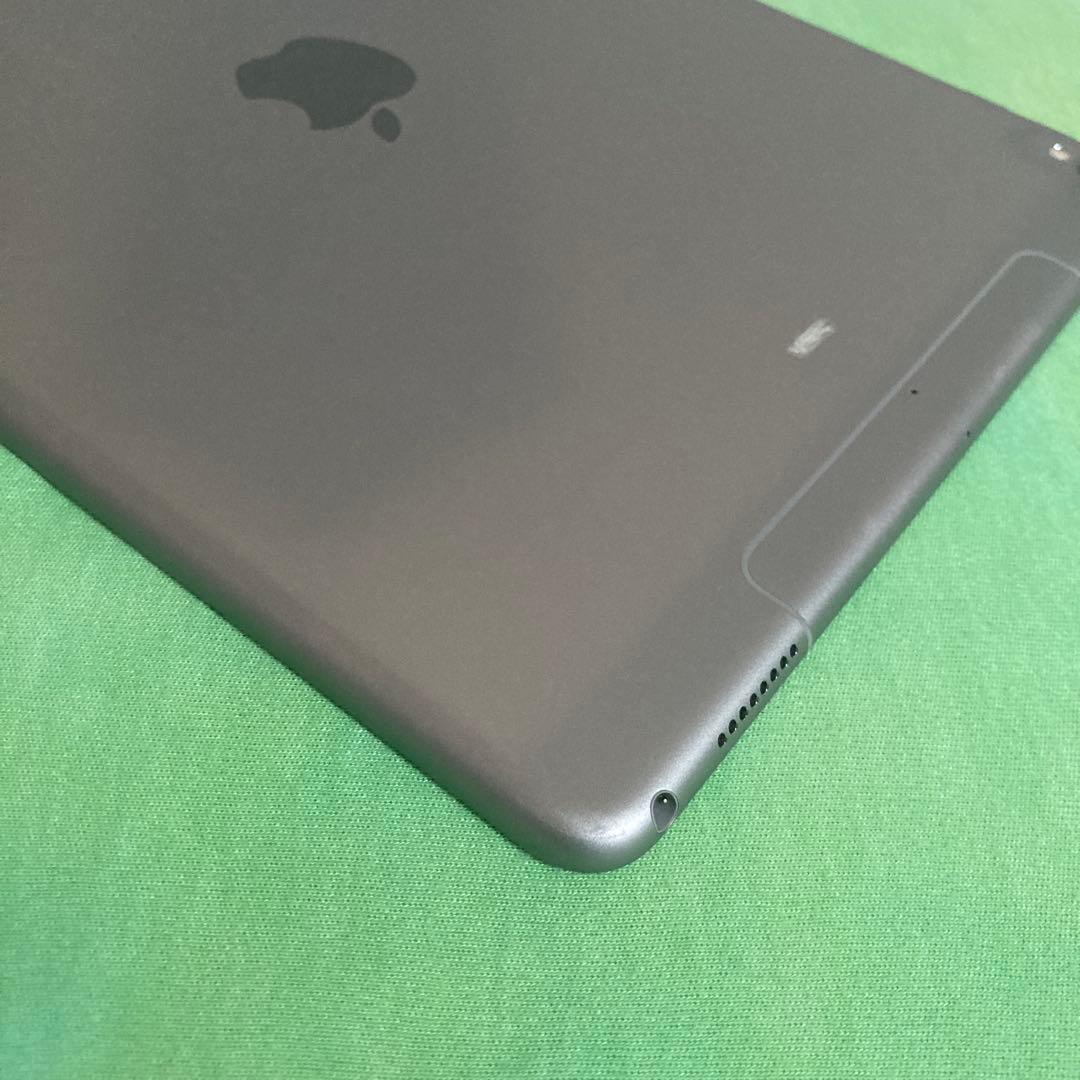 204 電池最良好☆iPad Pro 256GB 10.5インチ SIMフリー☆