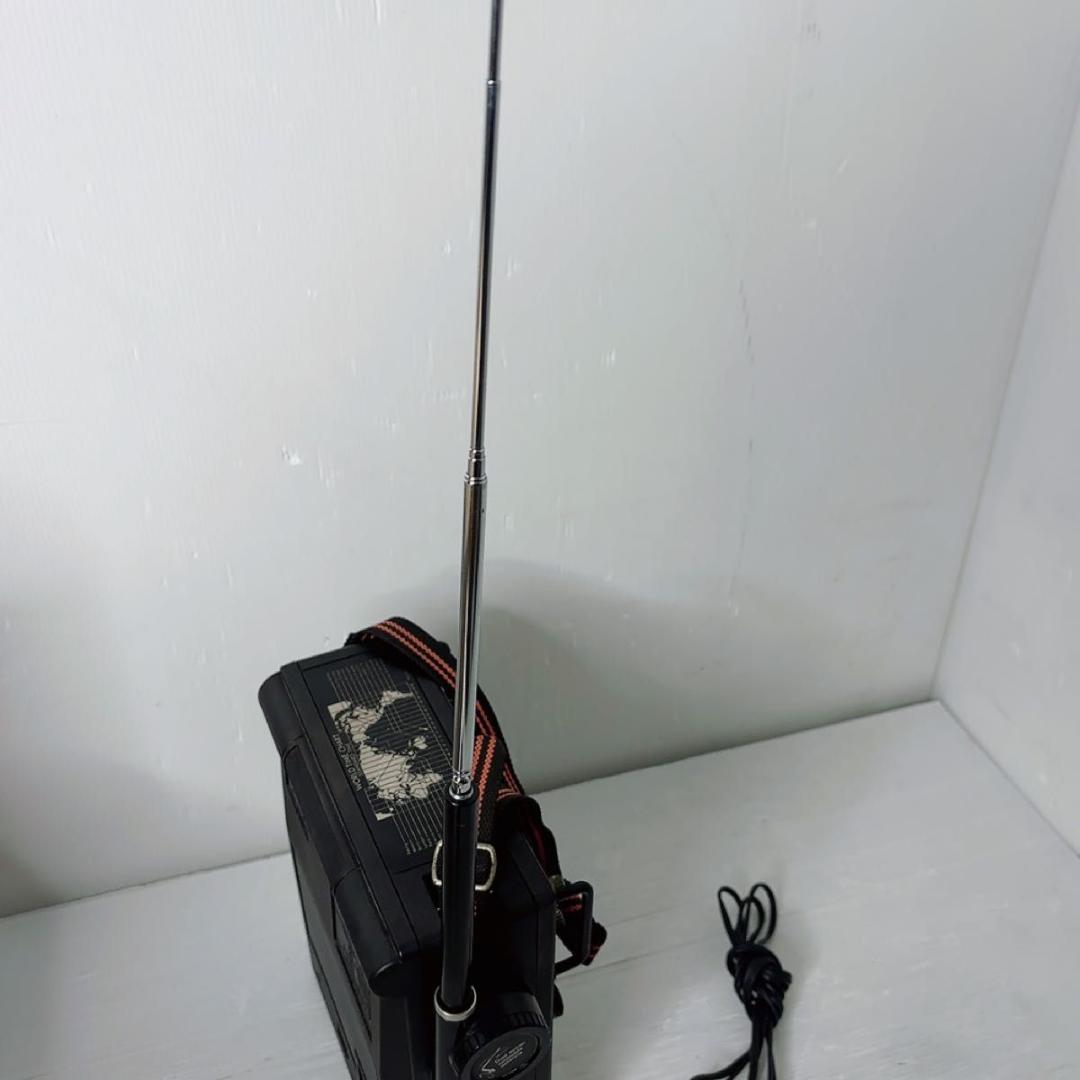 動作品　東芝　ラジオ　電源コード付き RP-2000F