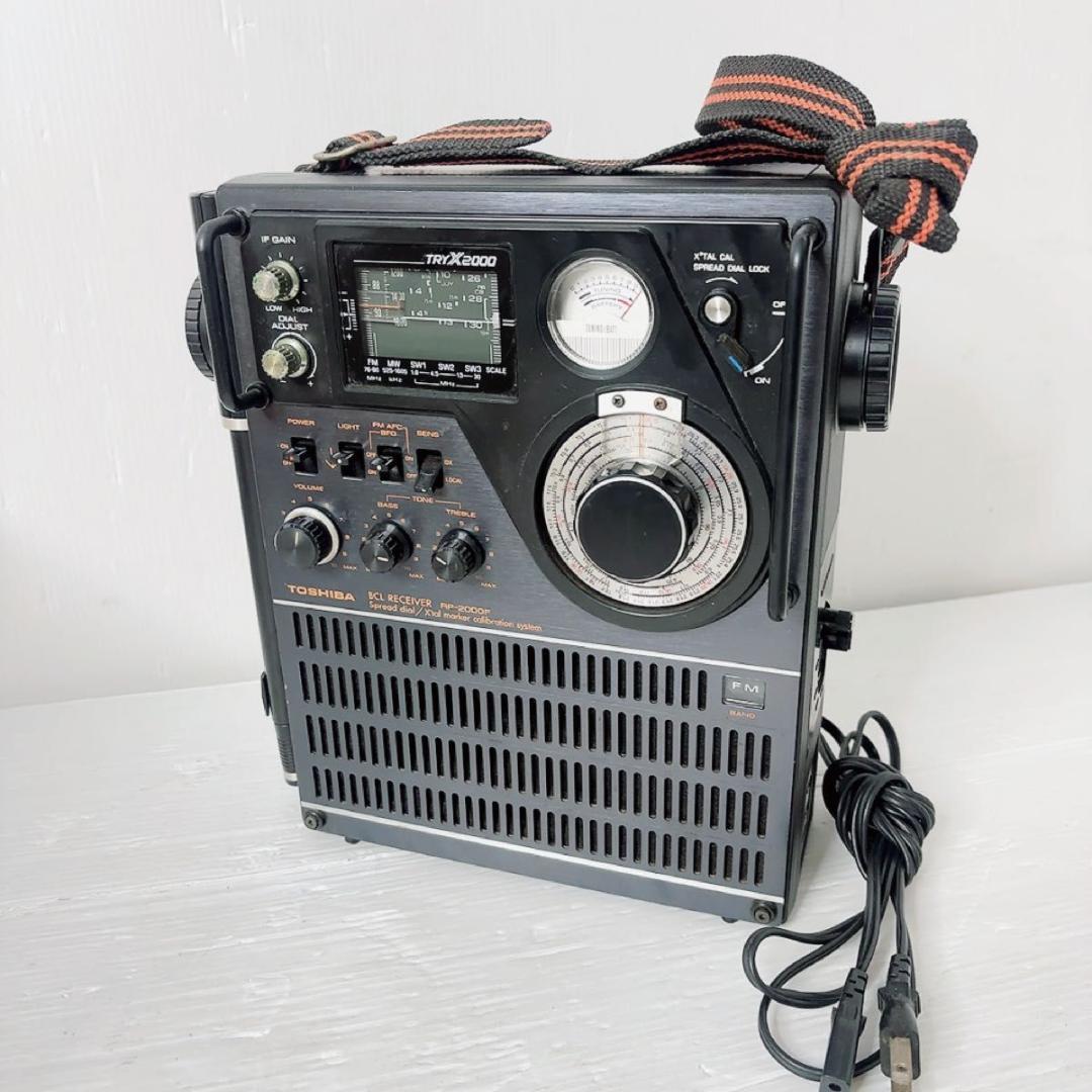 動作品　東芝　ラジオ　電源コード付き RP-2000F