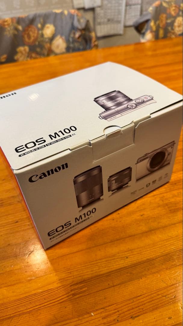 Canon EOS M100 箱付き