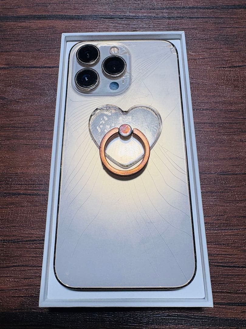 iPhone13pro256GBゴールド 両面割れ ネットワーク可SIMフリー