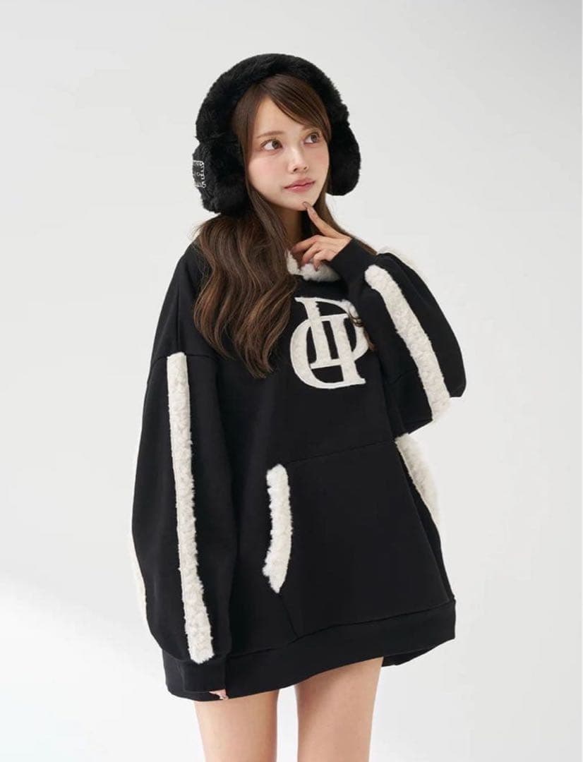 Darich DDボアスウェットフーディー ブラック