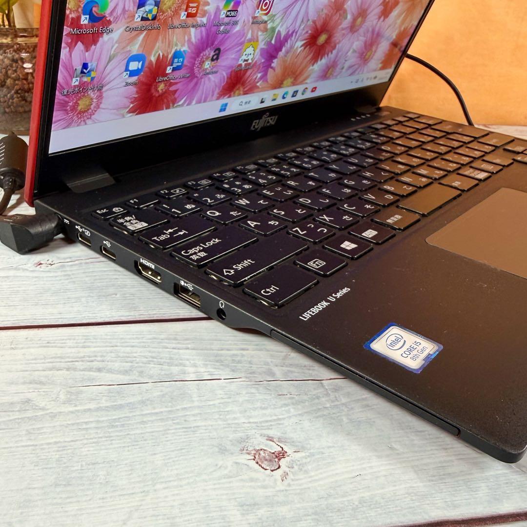 薄型コンパクトノートPC❣️第8世代Corei5☘️フルHD☘️SSD