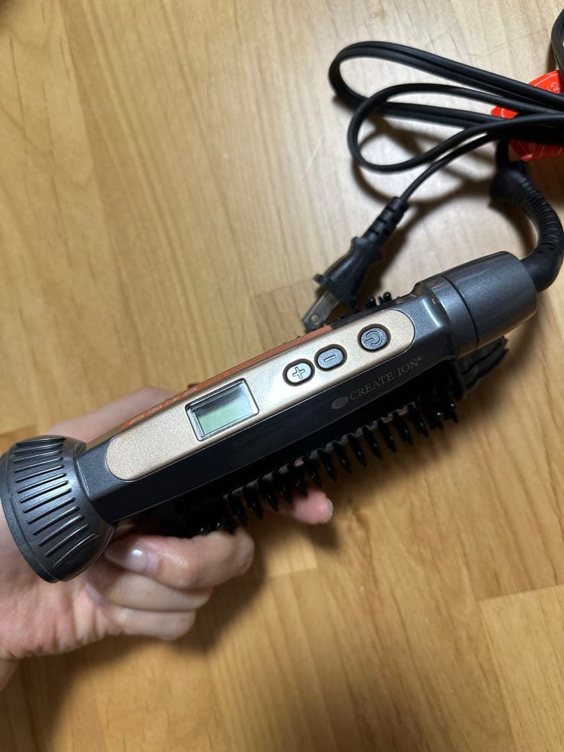 クレイツ オーバルブラシアイロン ケリー ポータブル