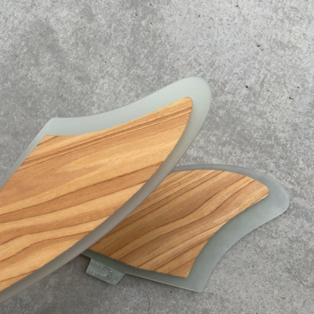 キールフィン　サーフィン　FCS2 フィッシュ　ツインフィン　ショートボード