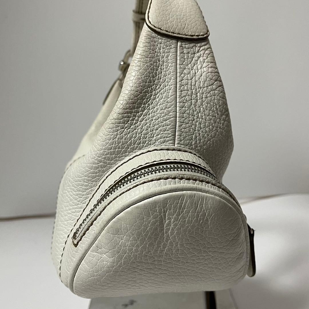 ✨極美品✨　TOD’S トッズ ハンドバッグ　ホワイト　マルチポケット