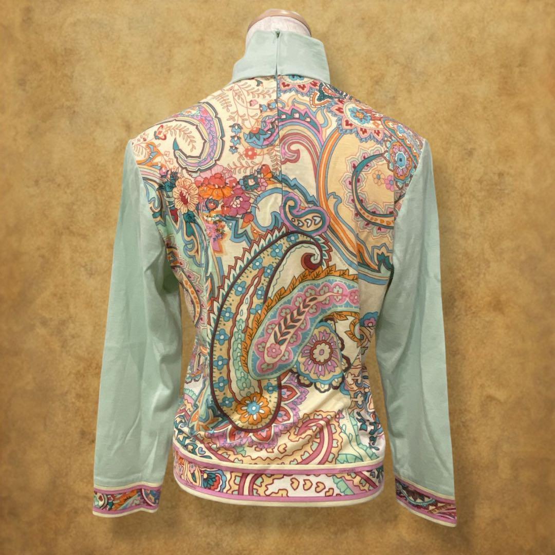 【時巡る】LEONARD カットソー ハイネック　ペイズリー柄 薄緑系　華やか