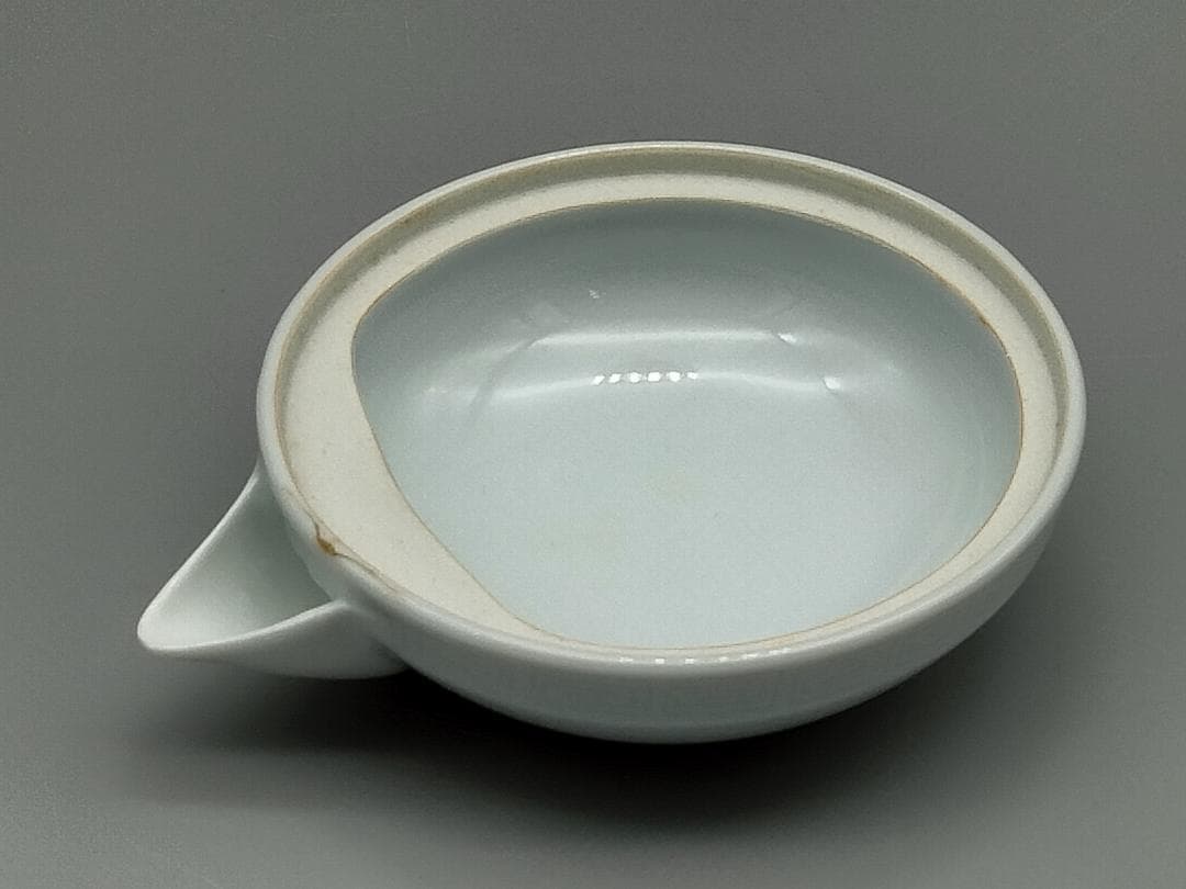 人間国宝 井上萬二作 白磁 陰刻雷文 急須