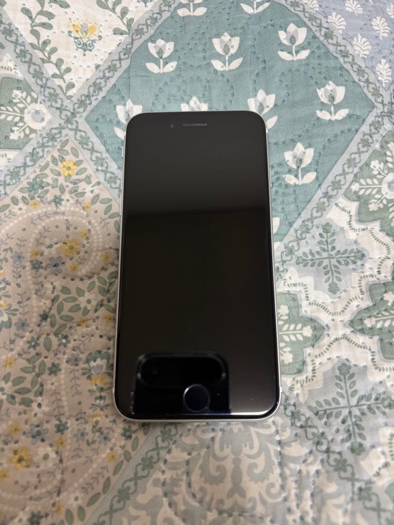 Apple iPhone SE (第2世代) ホワイト