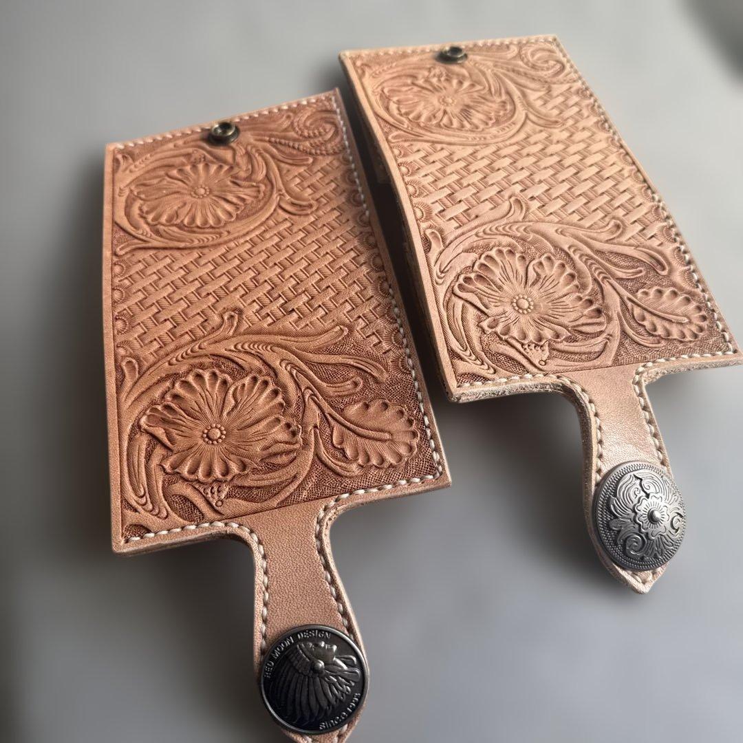 amo レザーカービングウォレット(ハーフ)