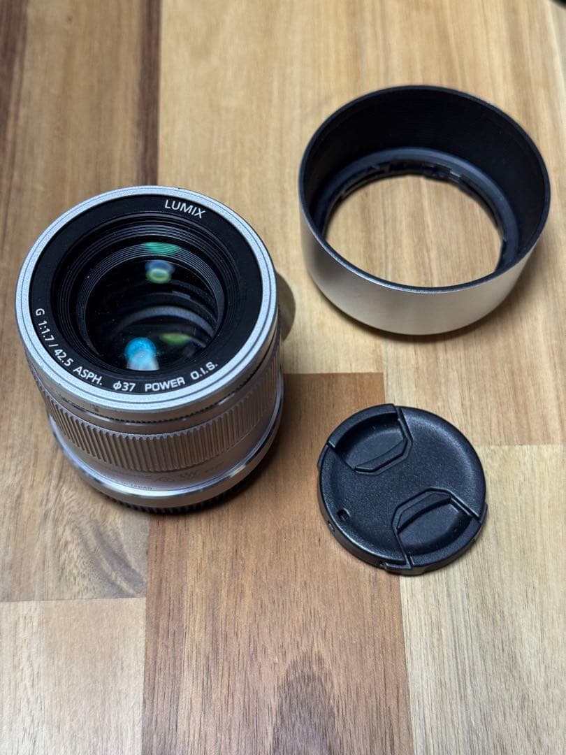 LUMIX 42.5mm 単焦点レンズ