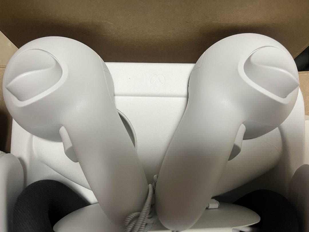 【美品】 Quest 3S 128GB VR + ヘッドストラップ