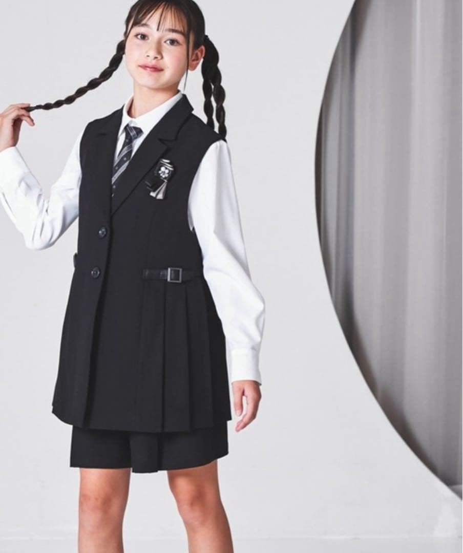 160㎝　CHOPIN プリーツジレスーツ　黒　卒服　フォーマルスーツ