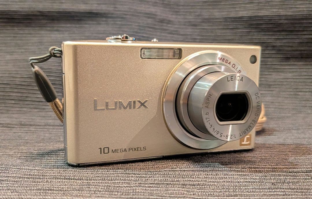 【美品】 Panasonic LUMIX DMC- FX35