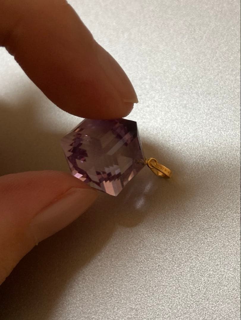 T*n様 ✨アメシスト　K18 キューブ　可愛いネックレス✨金曜日の夜まで限定出