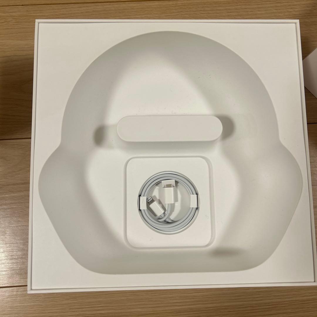 Apple AirPods Max ホワイト