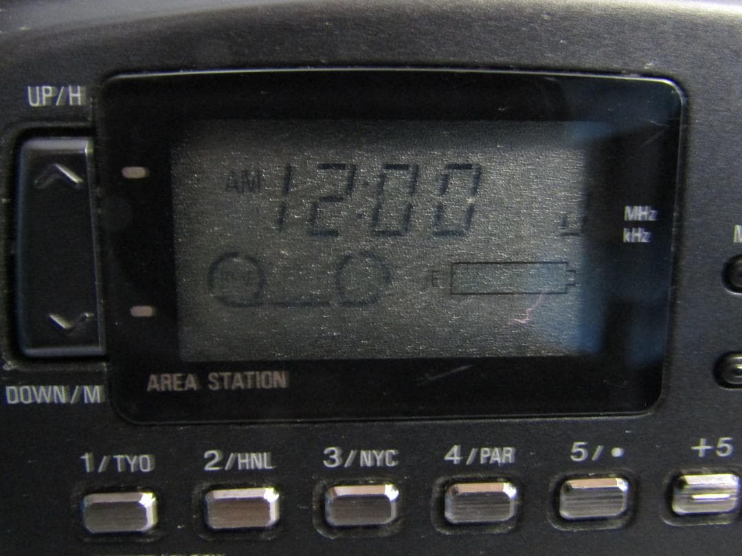 B0645 AIWA HS-JX70 ポータブルカセットプレーヤー ジャンク