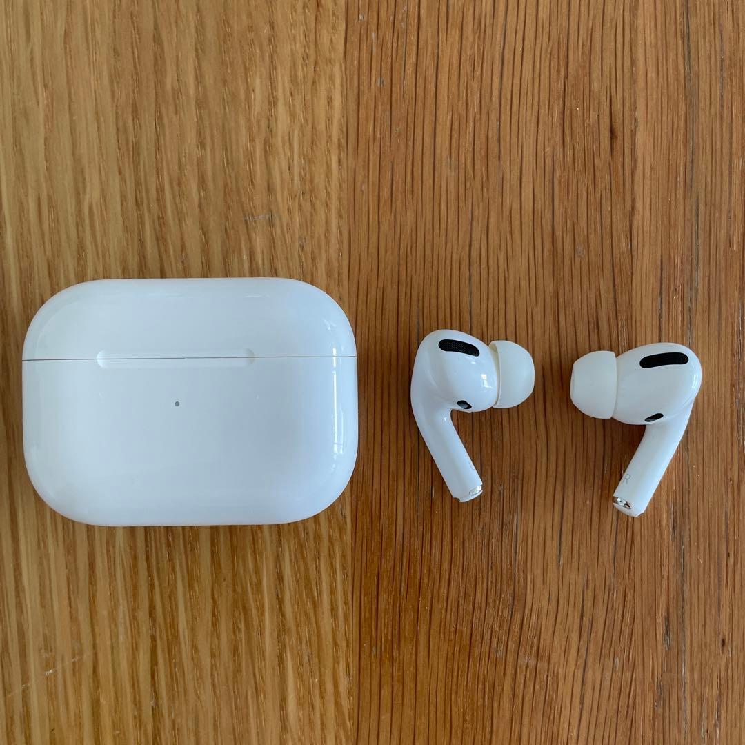 【美品】AirPods Pro ワイヤレス充電ケース付き