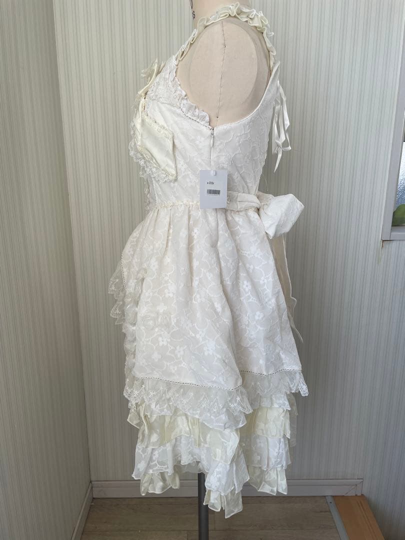 BABY 未使用 レースフリルジャンパースカート カチューシャ