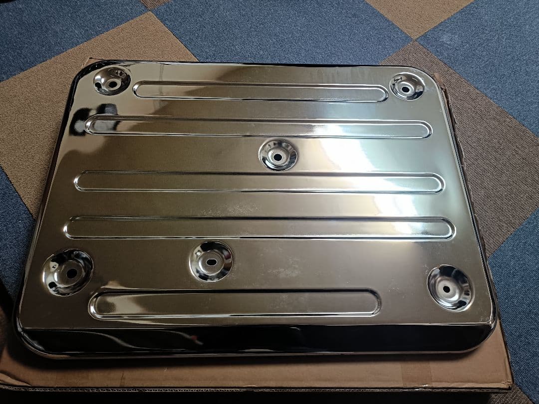 ファイブスターギガ　マフラーカバー　メッキ