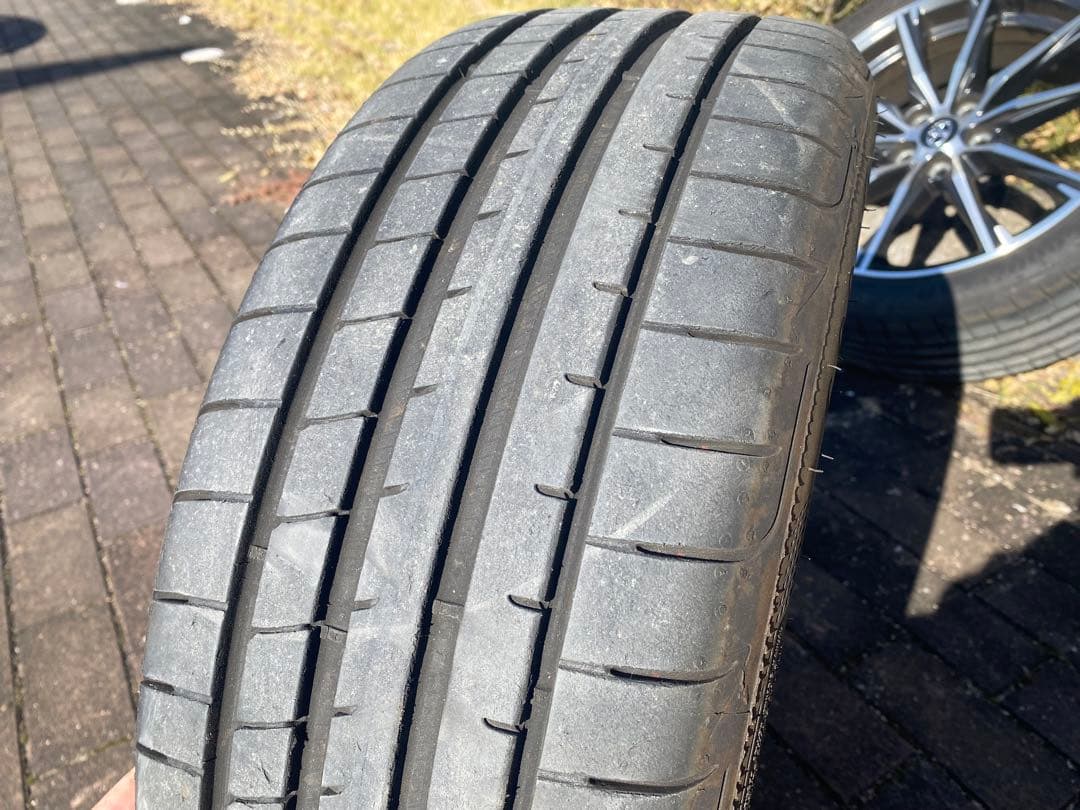 86 ZN6型後期純正17インチタイヤセット