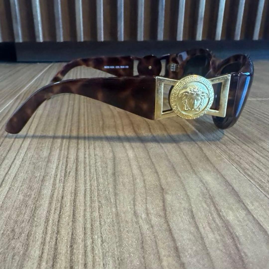 Gianni VERSACE ブラウン サングラス　MOD.424