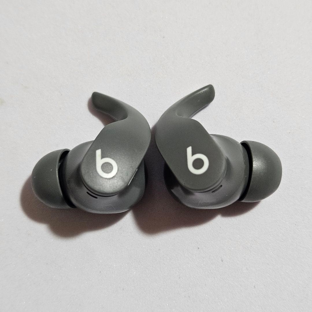 k*3様 【動作確認済】Beats Fit Pro セージ 本体＋充電ケース 美