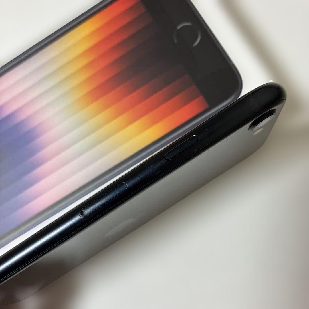 Apple iPhoneSE 第3世代 ブラック 128GB スマートフォン本体