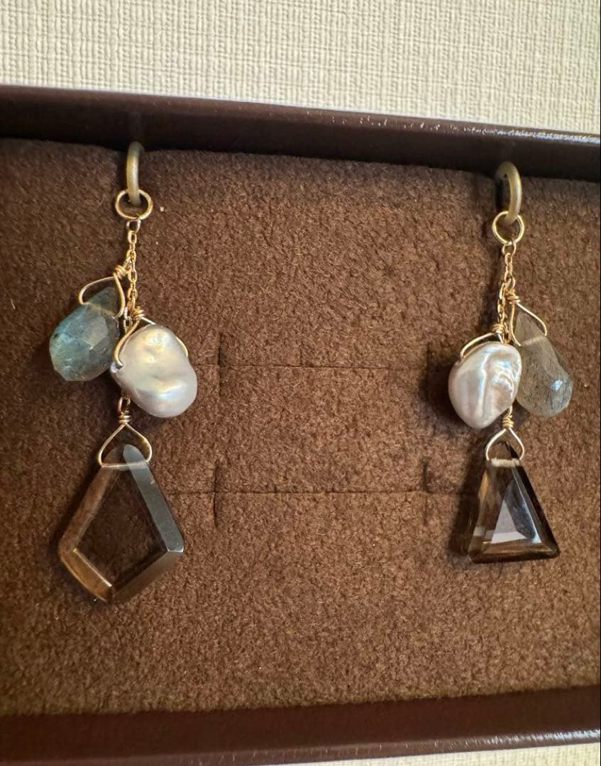 美品　agete アガット　ピアスチャーム　K10 ラブラドライト