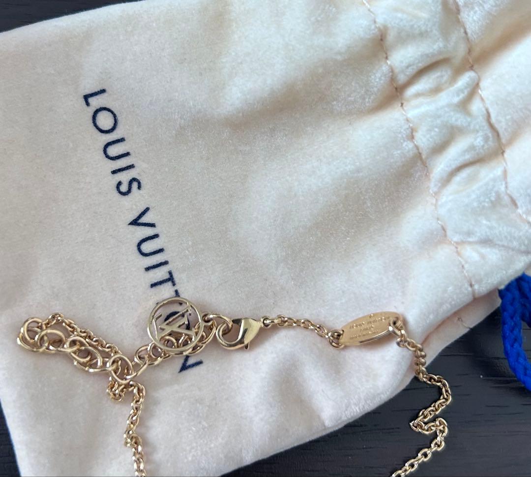 LOUIS VUITTON V字型ネックレス ゴールド
