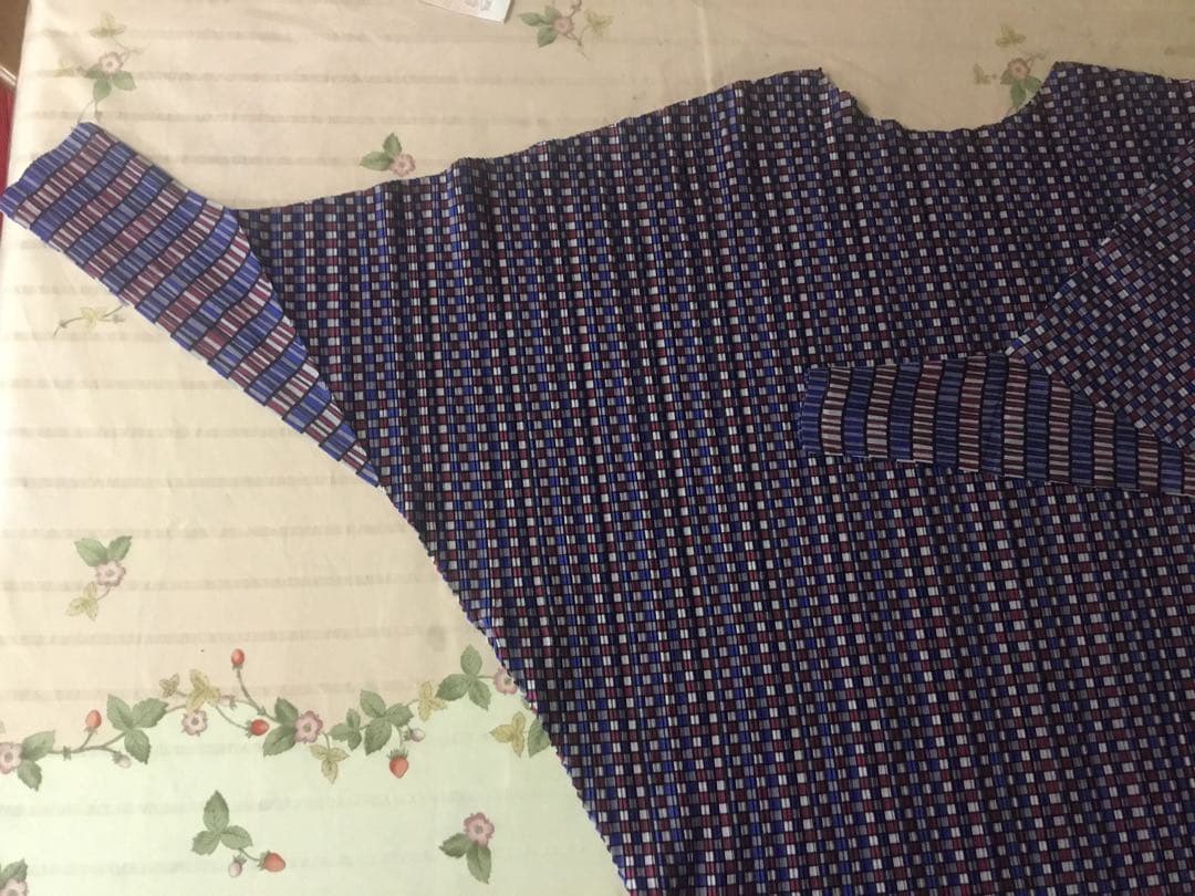 最終価格です❗️プリーツプリーズ　紫系チュニック