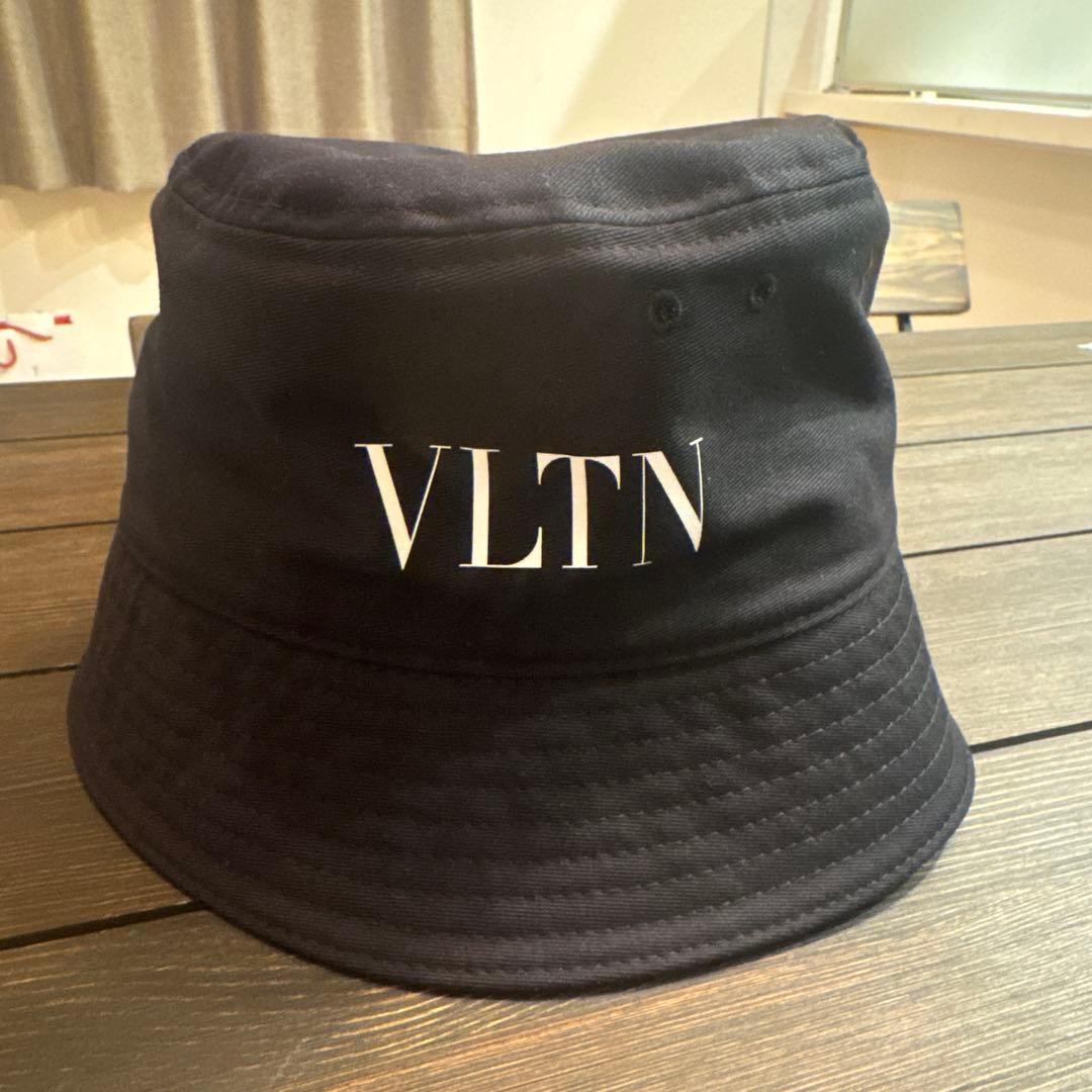 VALENTINO バケットハット