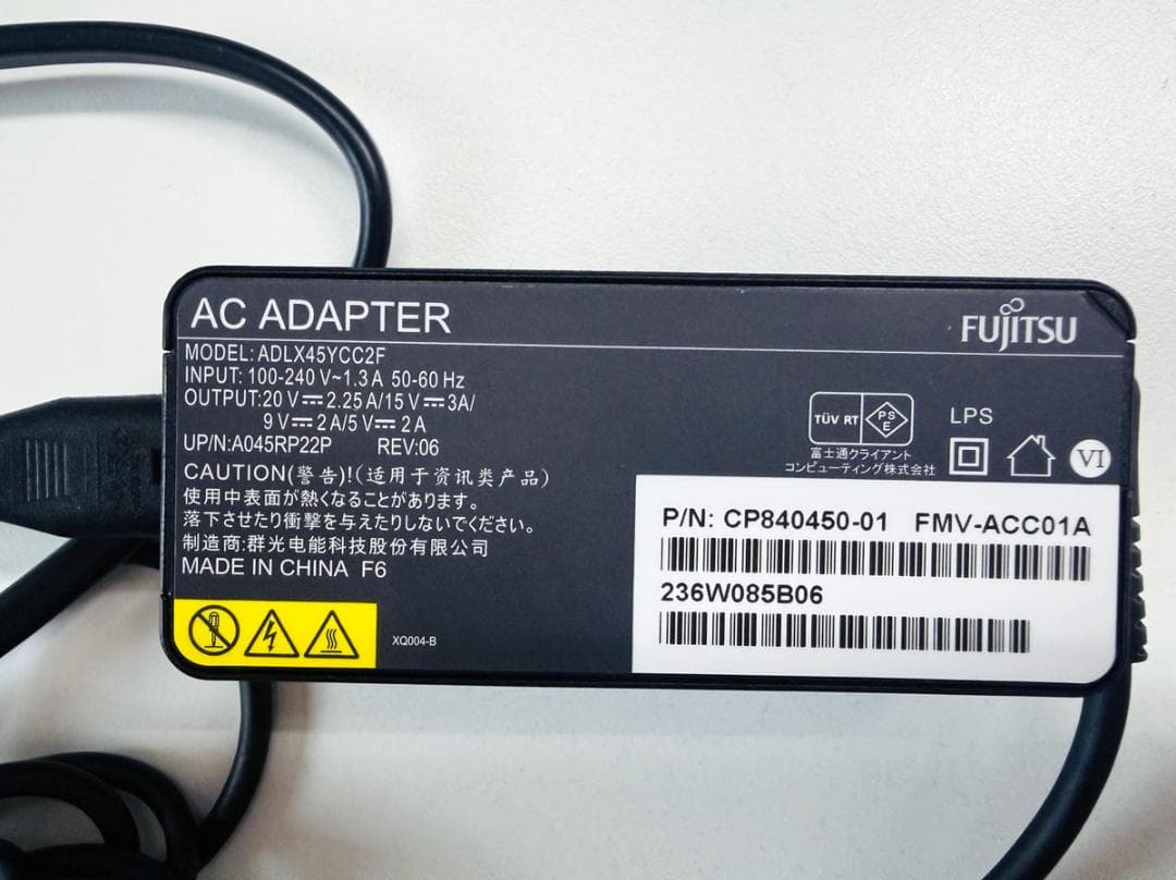 LIFEBOOK FH/WU1003 ノートPC 本体