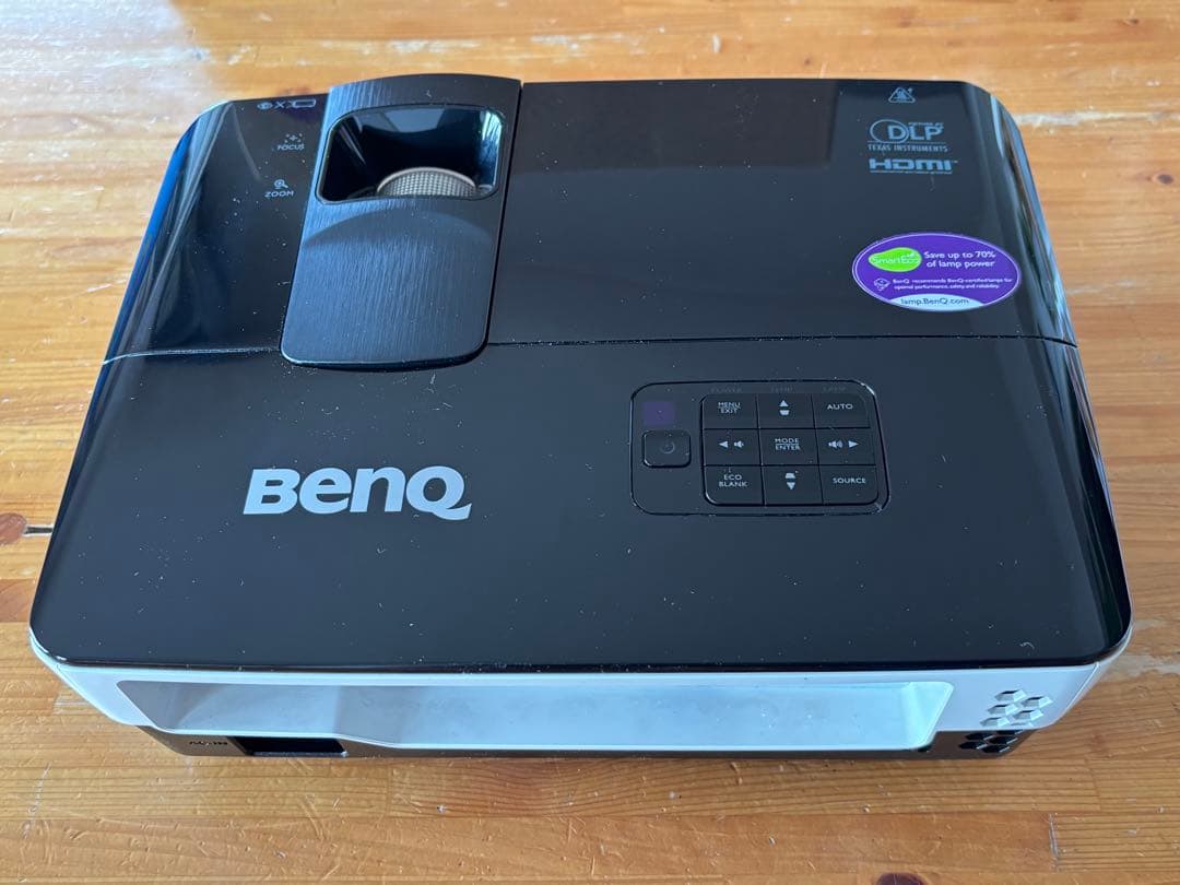 BenQ MH680 デジタルプロジェクター