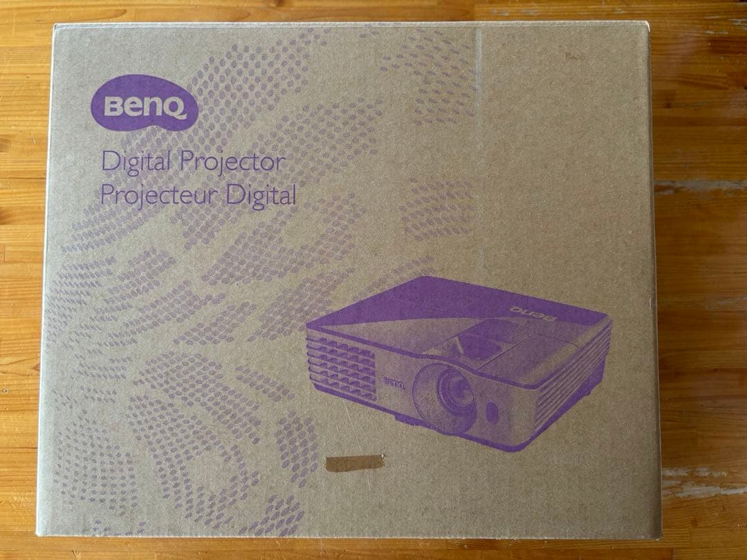 BenQ MH680 デジタルプロジェクター