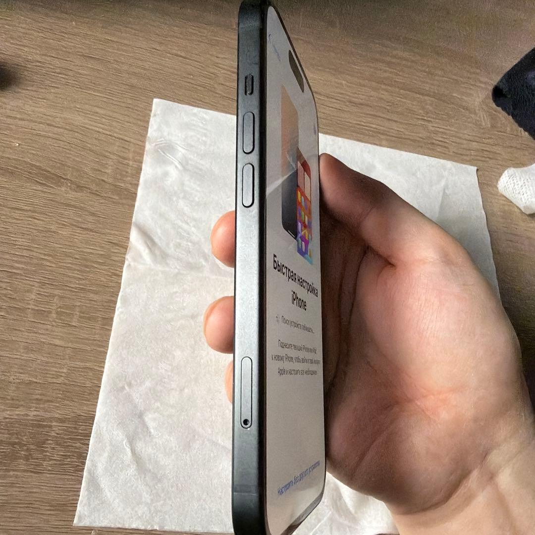 【美品】iPhone15 256gb ブラック SIMフリー