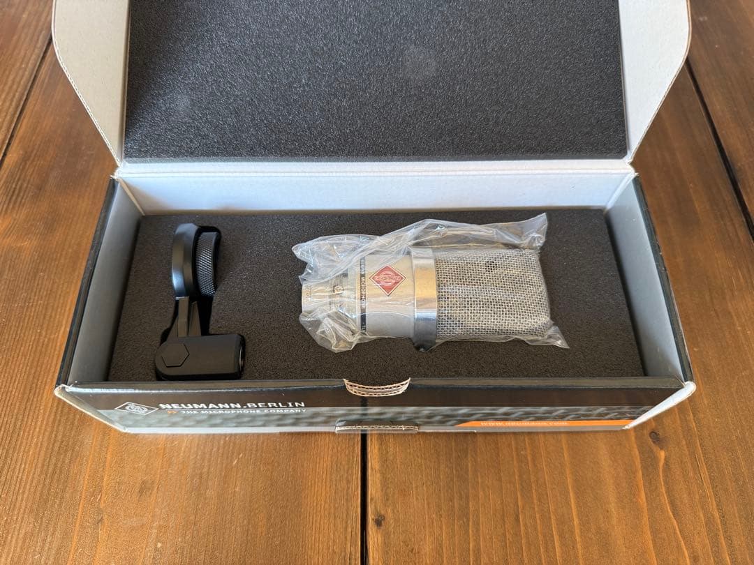 NEUMANN TLM102 + EA4 ＊ジャンク品