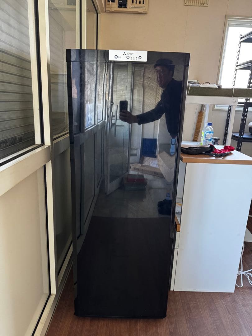 三菱　サファイアブラック [144L /1ドア /右開き　美品　送料無料