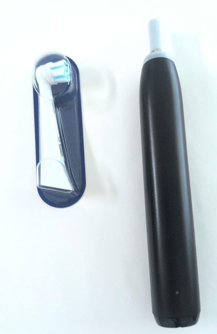 【1度使用・消毒済み】Oral-B iO5 電動歯ブラシ 本体 替えブラシ1本付
