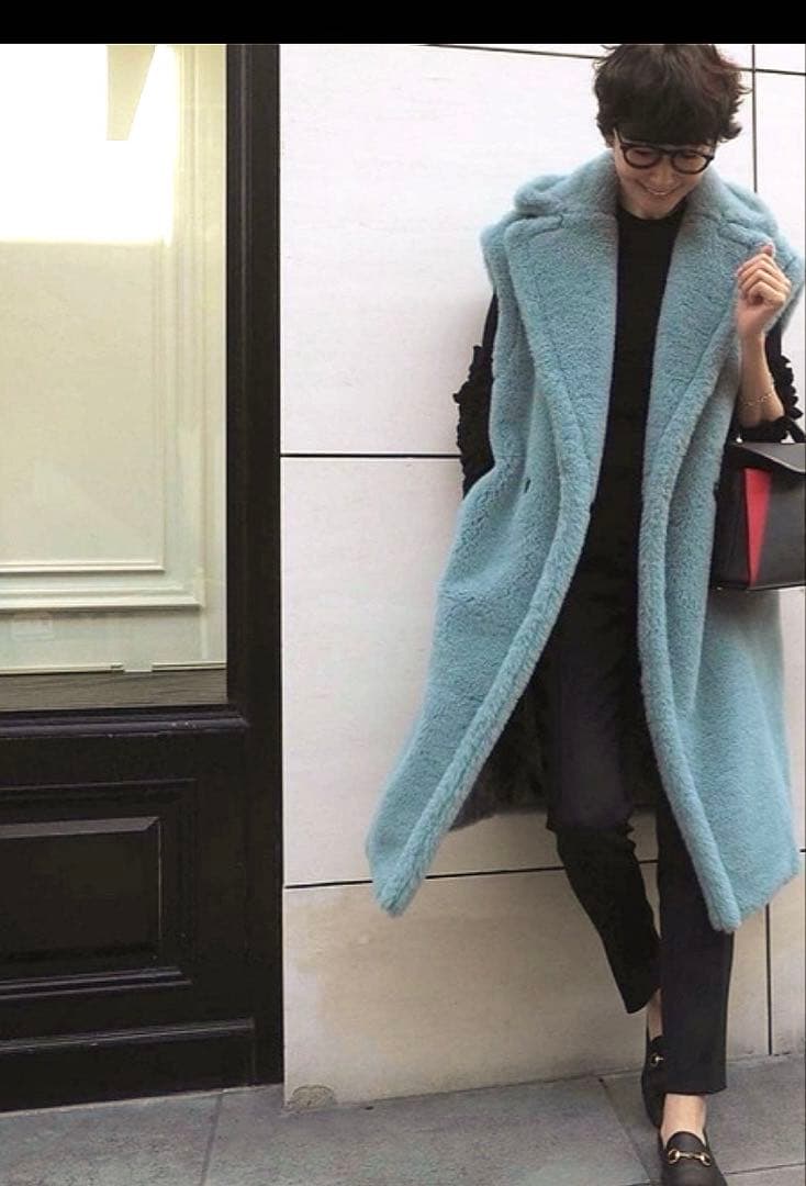 こちらはC&R です。MaxMara テディベア　ロングジレ