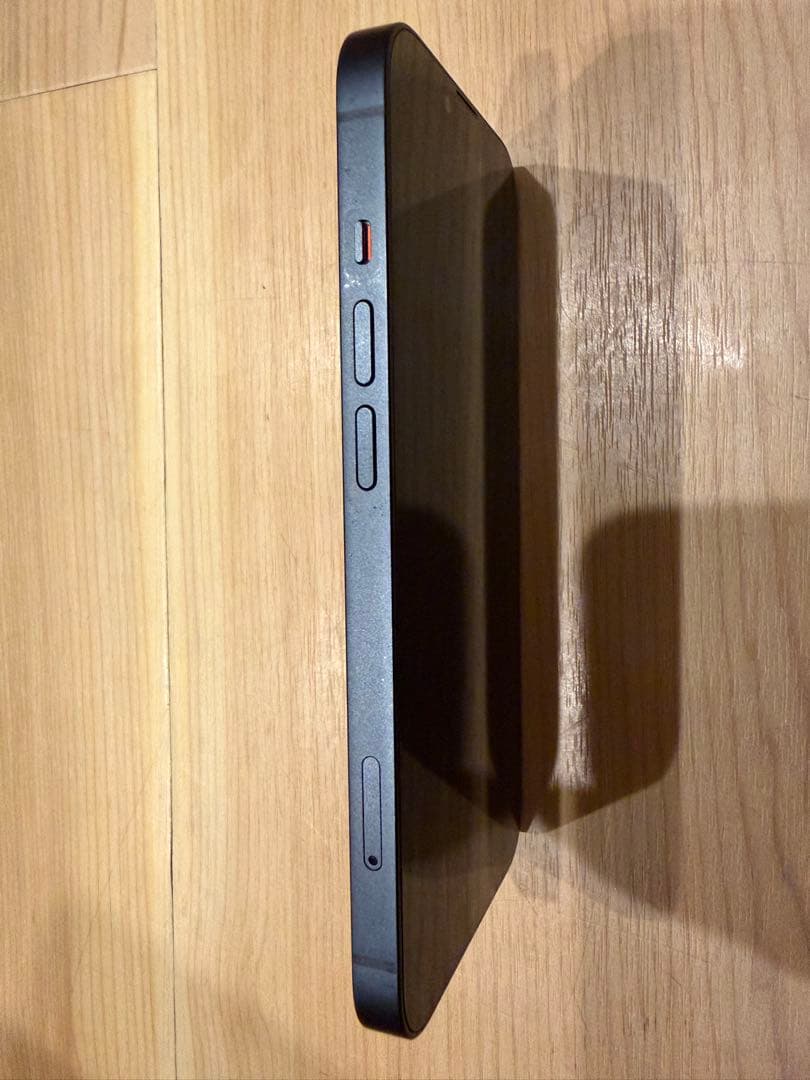 【美品】iPhone13 512GB 海外版 シャッター音なし