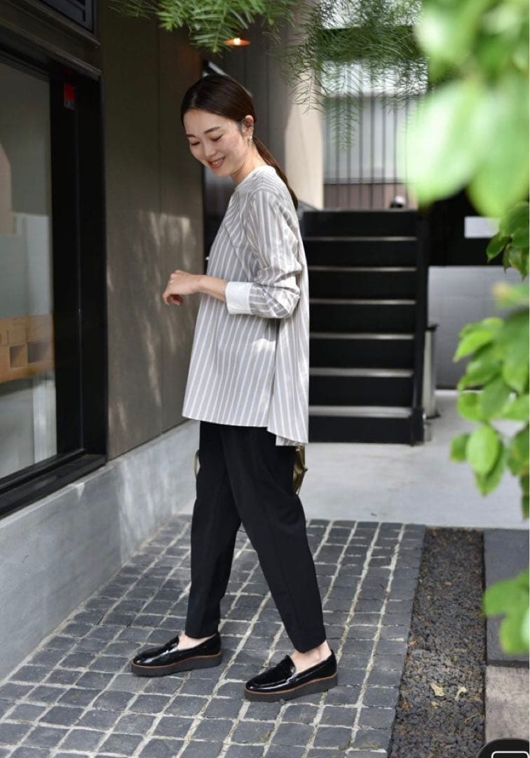 OUR 頼れるテーパードパンツ　黒